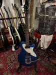 Yamaha - AES800b med bigsby-svaj - 1999 - elgitarr