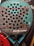 Nytt!! Bullpadel Hack 04 hybrid 2025