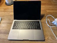 MacBook Pro 13” (2019) - 16 GB RAM, 128 GB SSD