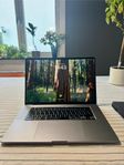 Macbook Pro 16" 2,4 GHz 8-Core Intel Core i9 Processor 2019