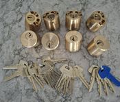  4  ASSA ABLOY LÅS rund Cylinder 