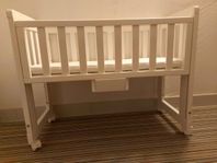 Bed side crib vit, Troll, inkl madrass