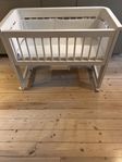 Troll Bedside Crib Sun vit 