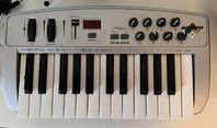 m-audio oxygen 8 midi keyboard