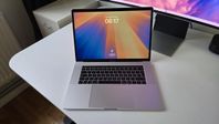 Macbook Pro 2016 15" 256gb hdd 16gb ram i7