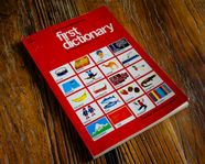 Young Readers Press First Dictionary – engelsk ordbok barn