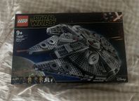 Lego Millenium Falcon 75257