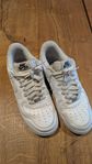 Nike Air Force 1 storlek 41