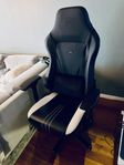 noblechairs HERO Svart/Vit 