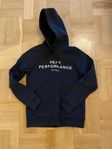 Mörkblå Peak Performance hoodie i mycket bra skick!