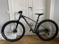 TREK X-Caliber 8 NYSKICK