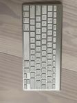 Apple wierless bluetooth keyboard 