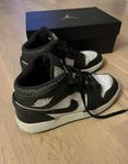 Nike Jordan 1 skor Strl. 38