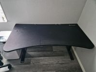 Gamingskrivbord