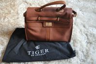 Ny TIGER OF SWEDEN axelbandsväska MALINS BROWN LEATHER väs