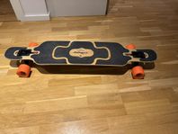 Longboard Loaded Tan Tien Kahalani 50 trucks Orangatang hjul