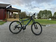 Scott YZ 25 Voltage