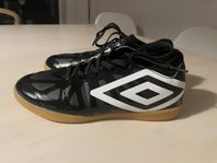 Umbro inomhusskor