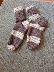 handstickade sockor 44/46