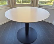 Mio runt matbord (Tiffany fot med 90 cm diameter skiva)