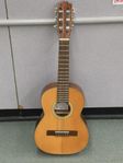 Fin gitarr AMADA  Classical Guitar