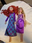 Merida och Rapunzel barbie dockor