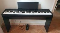 Yamaha P-115 piano