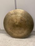 Meinl byzance flat ride 22”