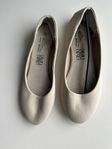 Ballerinas, helt NYA, strl 40