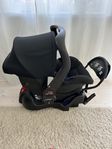 Britax Primo babyskydd med Isofix-bas