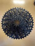 SRAM kasett 10-42T 11 och framklinga 32T