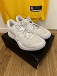 kobe 8 halo size EU45