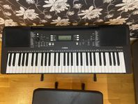 Yamaha PSR E373