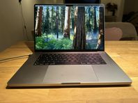 MacBook Pro 16 tum M2 96Gb minne 4TB ssd