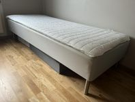 IKEA SNARUM säng 80x200 (ev. byte mot 90cm funkar!)