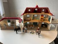 Schleich - Hästgård med stall