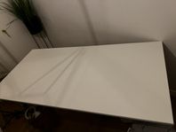 IKEA skrivbord THYGE