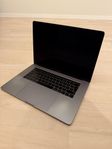 MacBook Pro 15" 2019, i7, 16GB RAM, 256GB