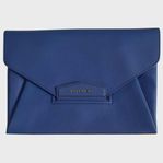 Antigona Clutch från Givenchy