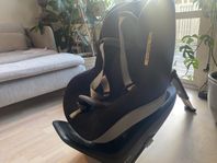 Bilbarnstol Maxi-Cosi Car Seat with ISOFIX Base  