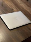 Macbook Air 2011 - startar ej