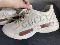 Gucci Rhyton sneakers, nyskick!