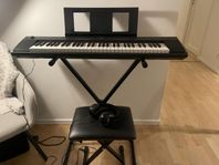 Yamaha Keyboard med hörlurar