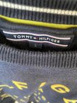 Mörkblå stickad TOMMY HILFIGER bomull storlek S i nyskick!