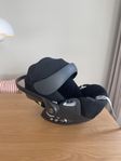 Cybex Cloud (deep black Plus) + Roterbar bas