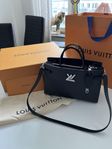 Louis Vuitton Twist Tote MM 