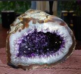 Amethyst cave. Approx. 9 kg.