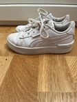 puma sneakers size 29 