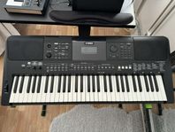 Yamaha PSR E463