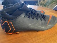 fotbollsskor 44,5  konstgräs NIKE Mercurial 